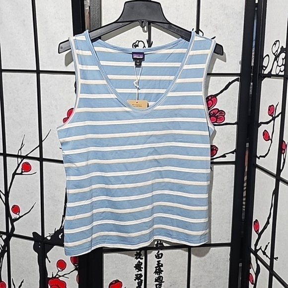 Patagonia Striped Tank Top Size Medium NWT - Picture 2 of 7